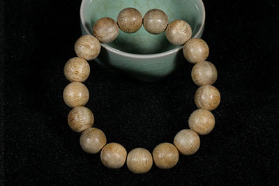 马泥涝手串 12mm* 17颗 9g多